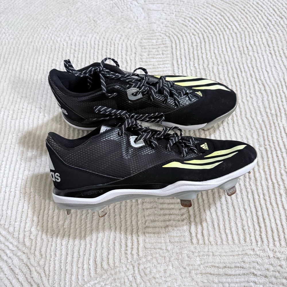 Adidas Men's Black and Neon Yellow Athletic Cleats